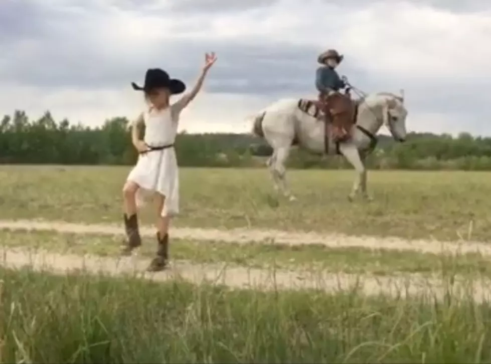 Watch Two Horses And A Little Cowgirl Dance To “Old Town Road”