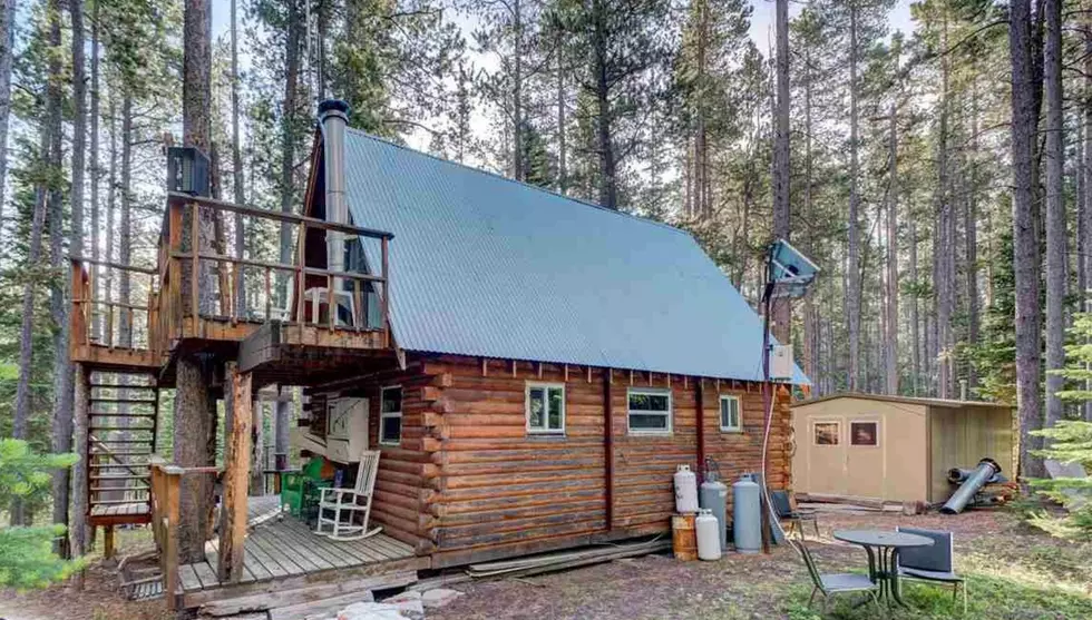 14 Pics of a Casper Mountain Log Cabin for Only a 100 Grand