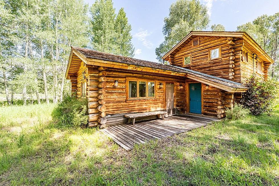14 Pics of a Wyoming Log Cabin That Costs More Than 16 Million