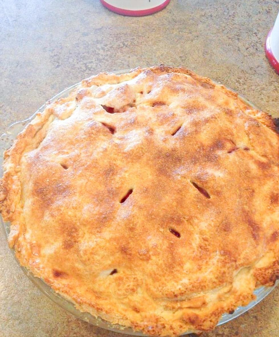 Prairie Wife's Pear Cranberry Pie Is A Great Thanksgiving Dessert