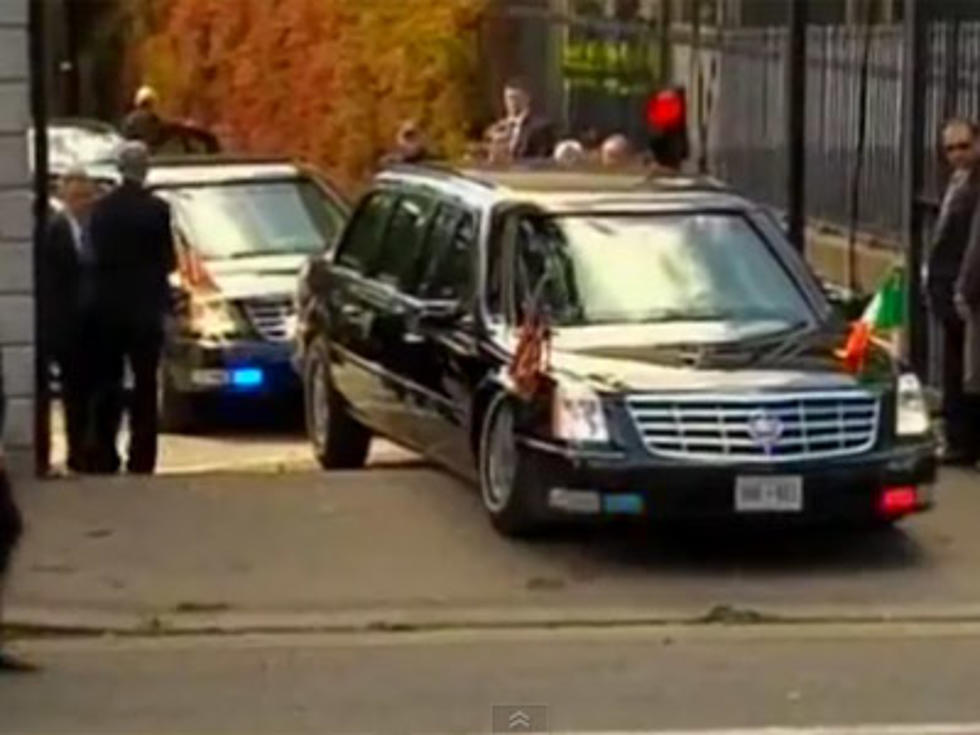Stuck Limo Holds up President Obama’s Motorcade [VIDEO]