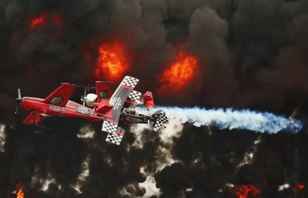 Shocking Video of Plane Crash During Airshow [VIDEO]