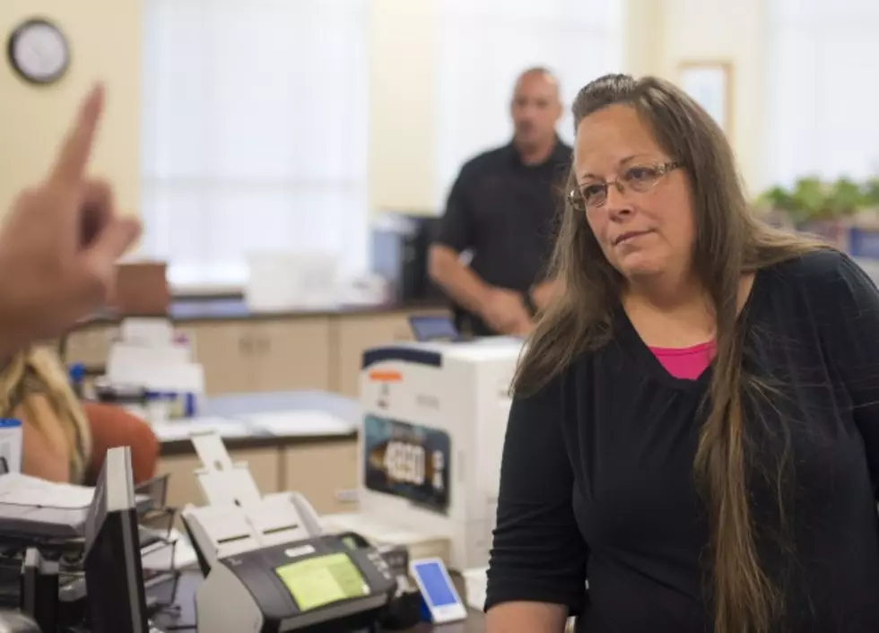 Kim Davis Brings out the &#8216;Ire&#8217; of the Tiger [VIDEO]
