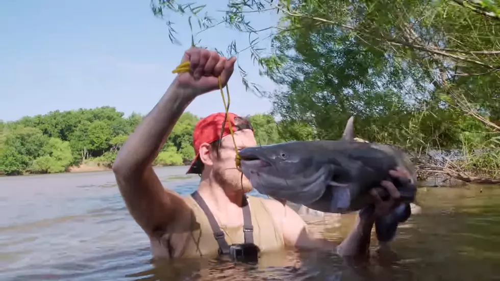 [NSFW] These Guys Are Just 'Noodling' Around For Catfish