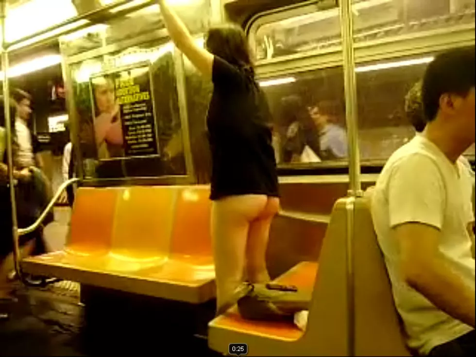 Man Beats The Heat By Dropping Pants [NSFW] [VIDEO]