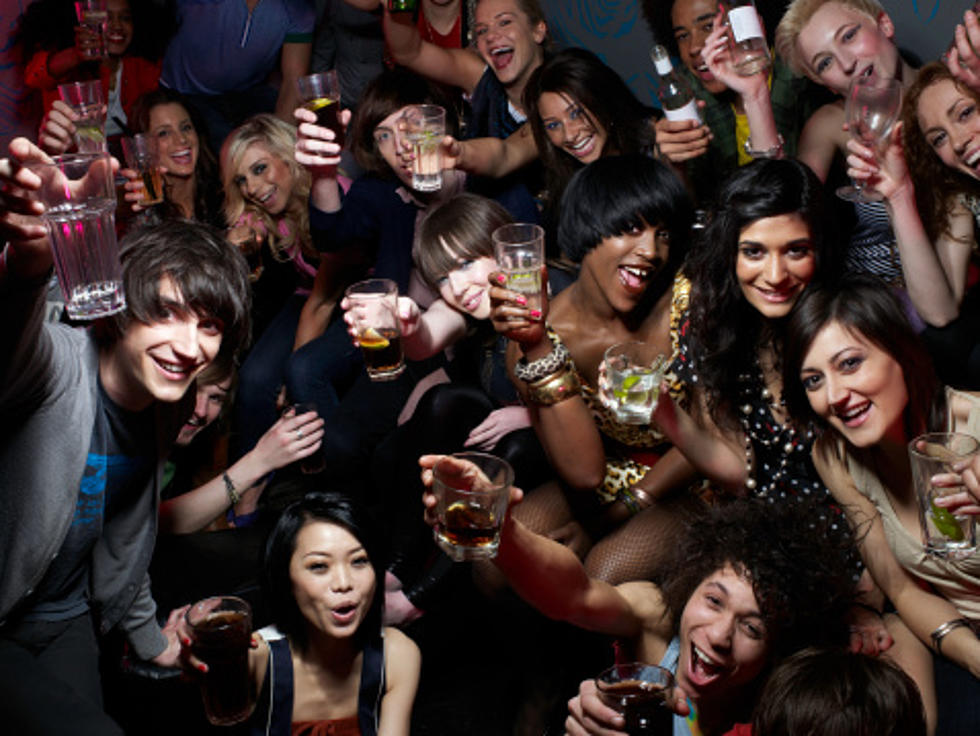Study: College Party Hosts Living Off-Campus Drink More