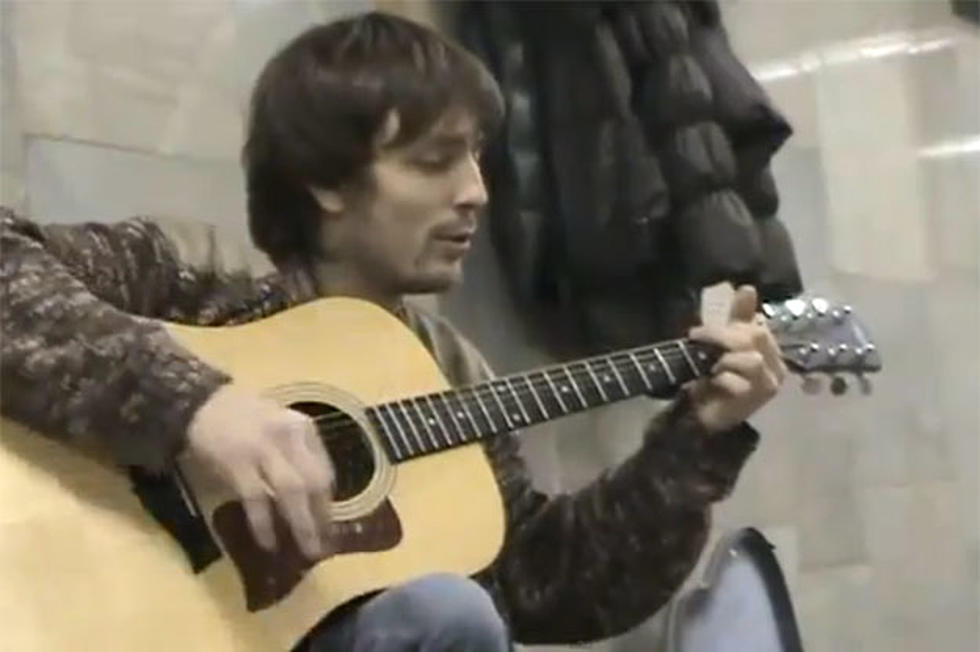 Russian Subway Busker’s Kurt Cobain Impression Eerily Accurate