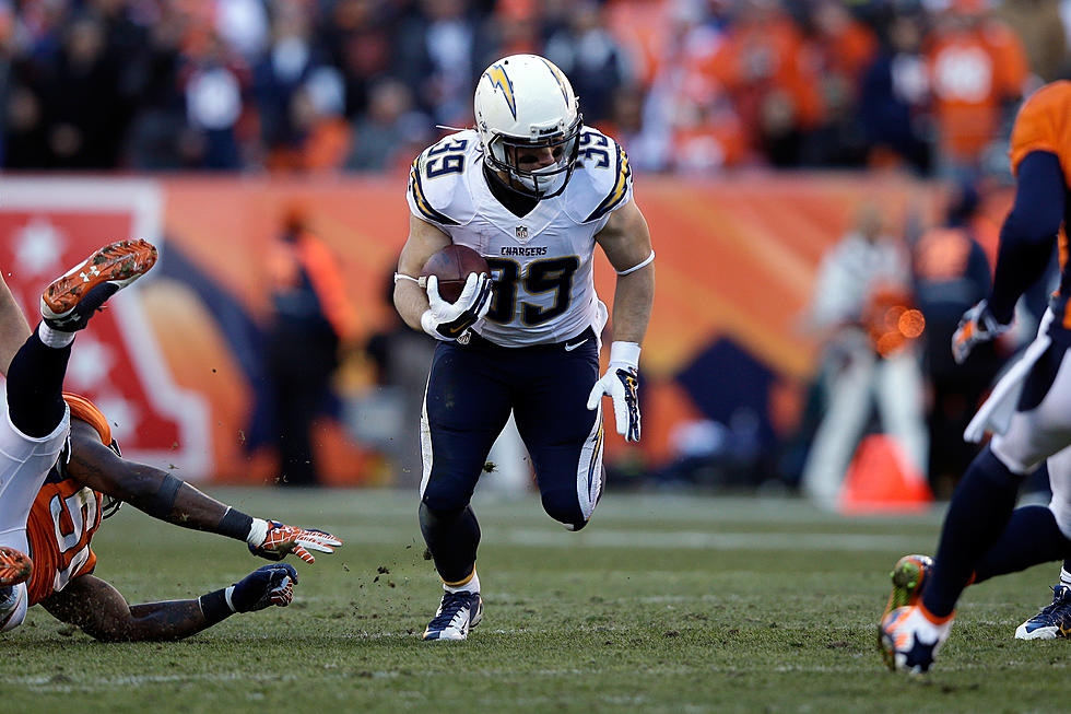 Chargers Extend Woodhead – NFL Roundup