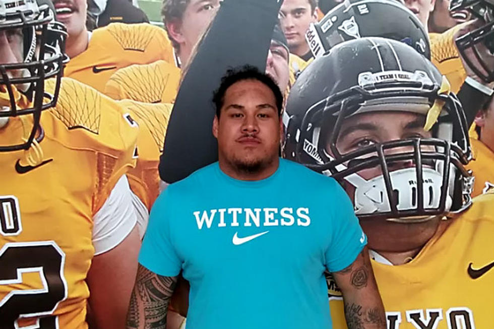Cowboys' Uso Olive Dishes on Spring Football Practice [VIDEO]
