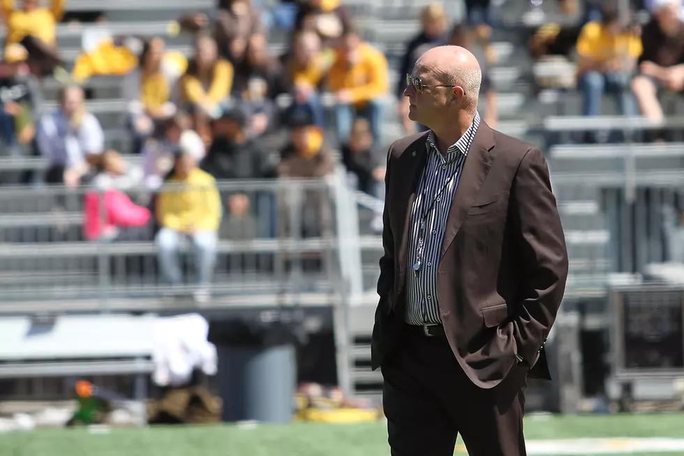 Wyoming Coach Craig Bohl Sticks His Neck Out For A Friend