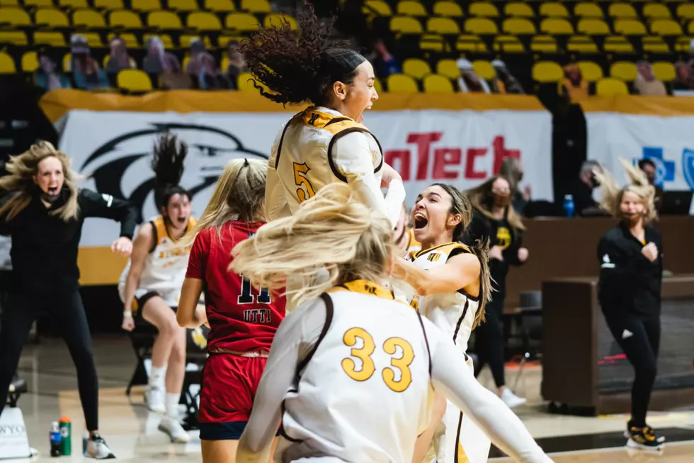 Johnson’s Heroics Lift the Cowgirls Past Fresno State, 65-63