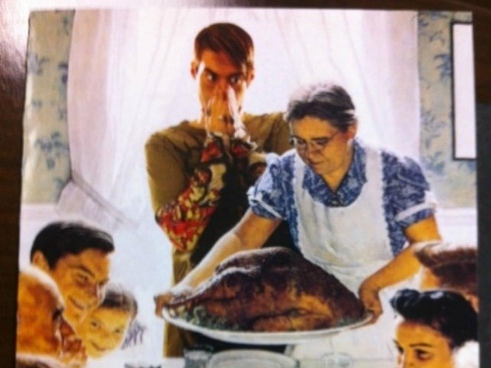 Stefon Photo Bombs ‘Saturday Night Live’s’ Norman Rockwell Christmas Card [IMAGE]