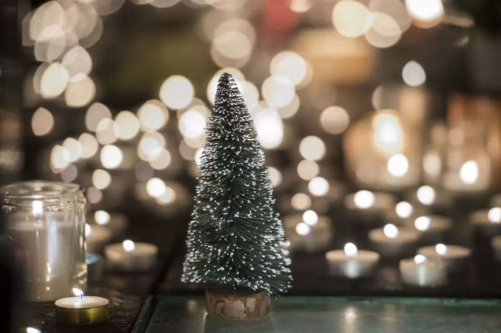 When Do Wyomingites Take Down Their Christmas Decorations? [RESULTS]