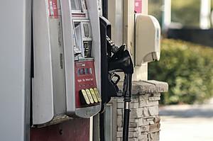 Gas Prices Drop Again as Southeast Wyoming is Among Lowest in State
