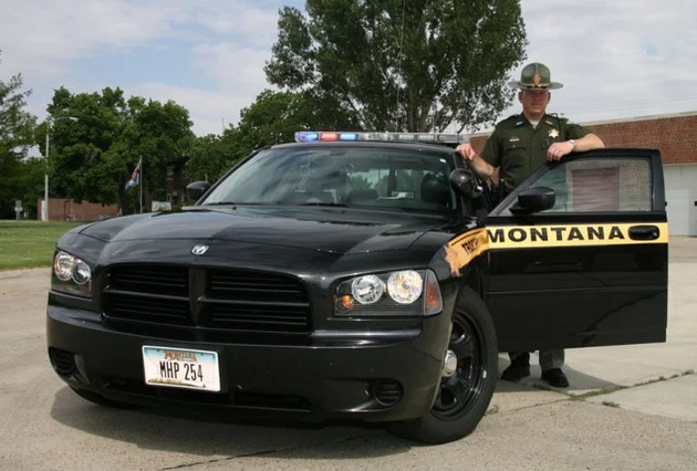 Montana State Trooper Helps Stranded to Citizenship Ceremony