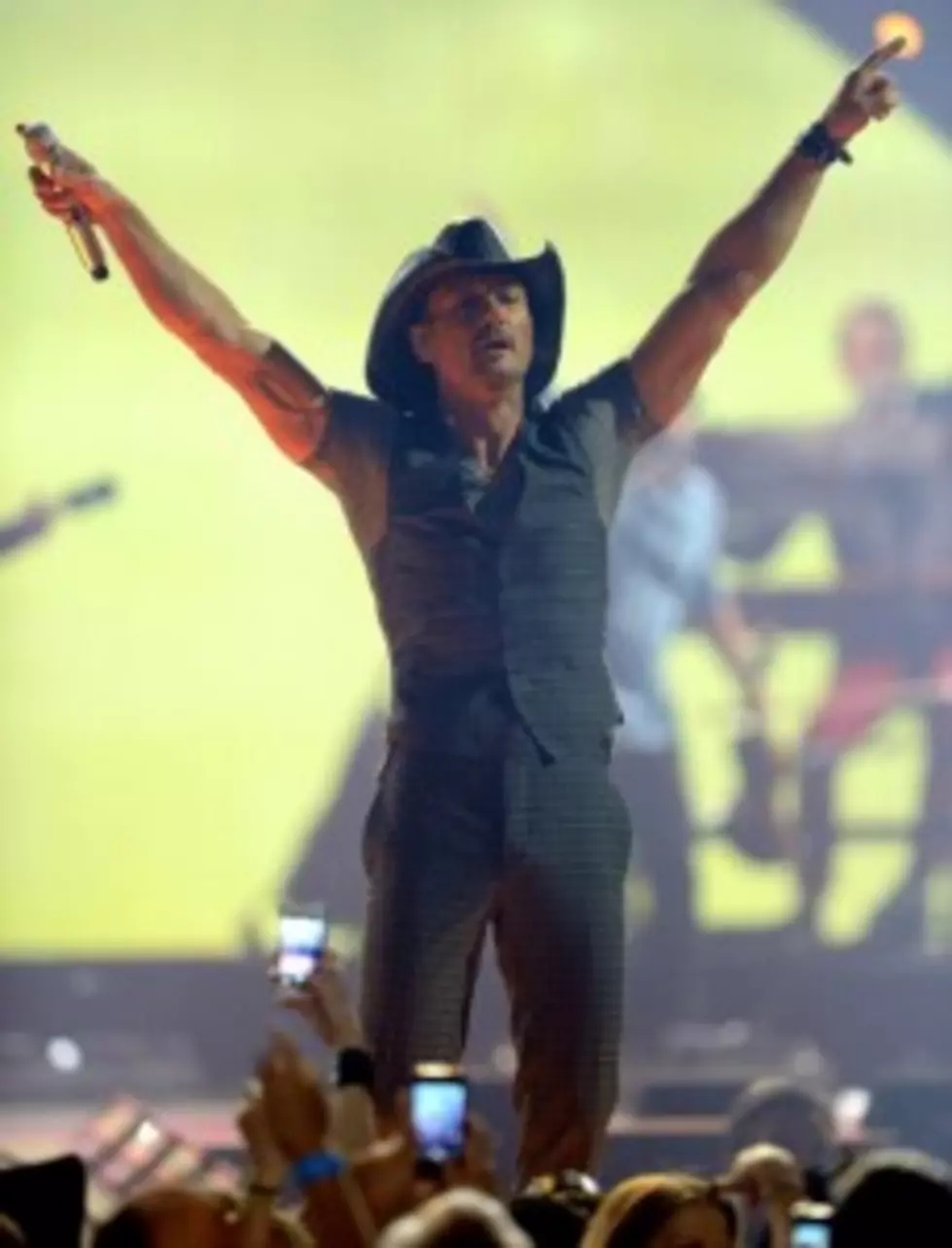 Dustin Davidson Finds Tim McGraw Tickets in This Week&#8217;s Flakes Scavenger Hunt
