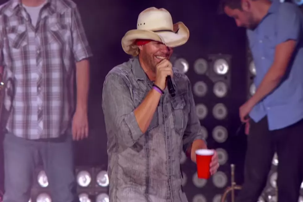 Sing "Red Solo Cup" With Toby Keith On-Stage At Sturgis
