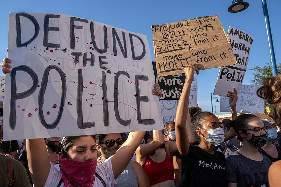  Arizona bill would prevent cities from defunding their police