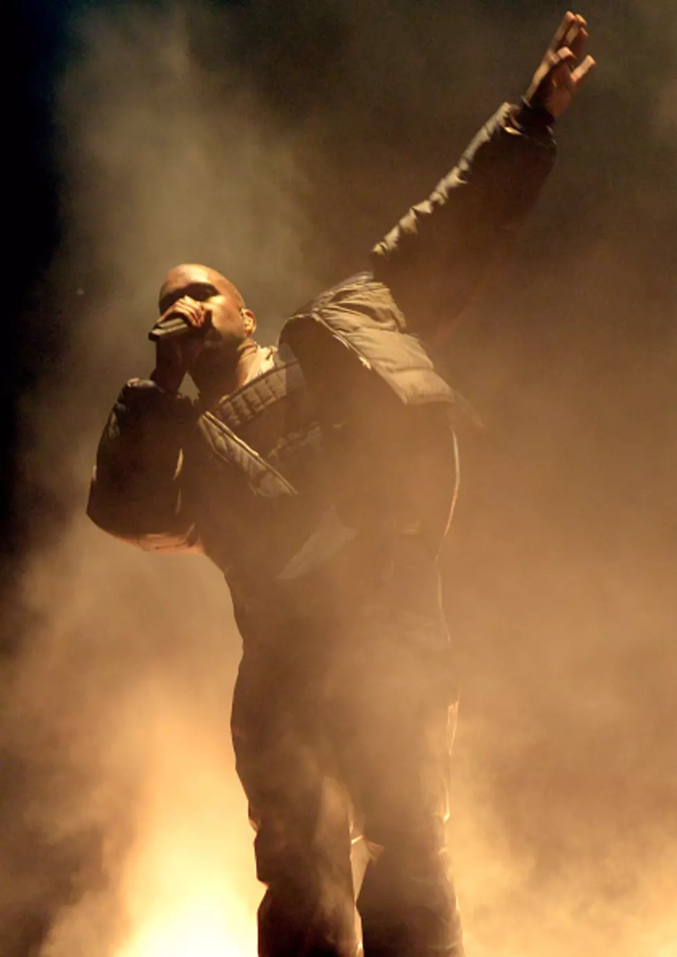 Kanye West Performs Confusing Show At Billboard Music Awards