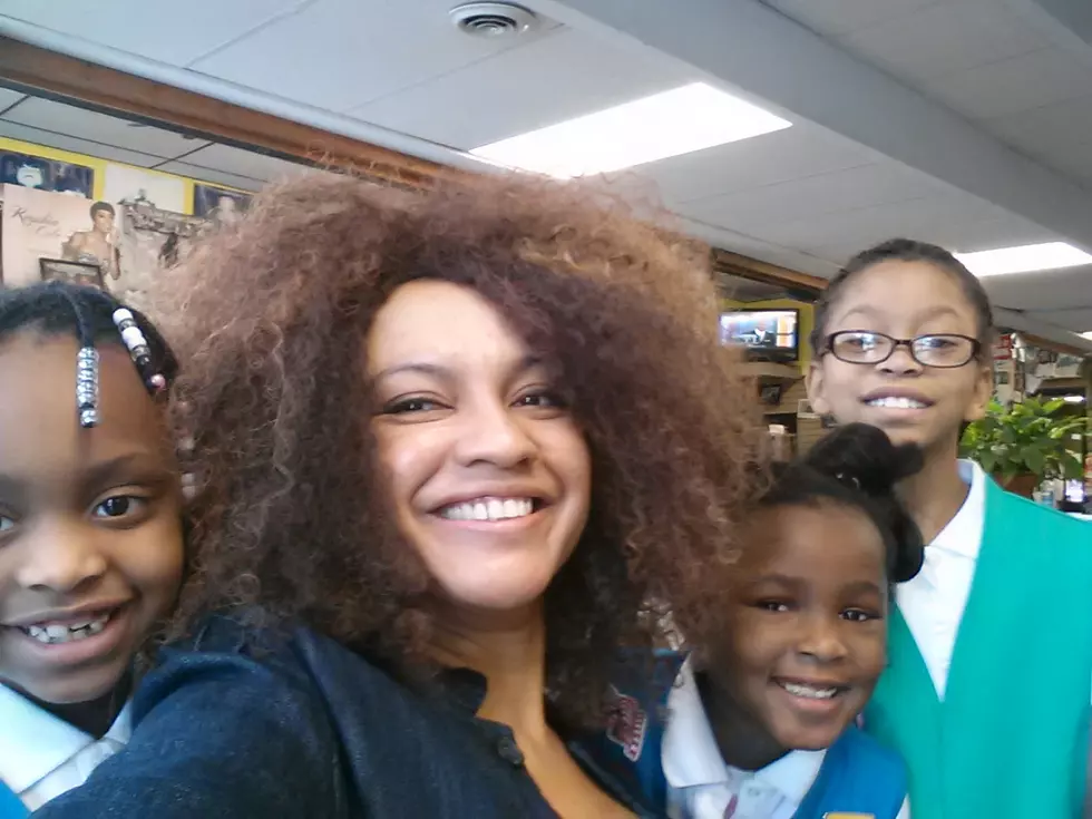 It’s Girl Scout Cookie Season! Yasmin Young Talks With Buffalo’s MLK Unit on Location! [Video]