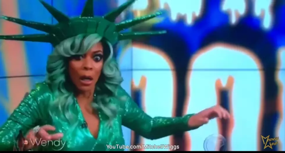 Wendy Williams Faints On-Stage: Fake – or – Real? [POLL]