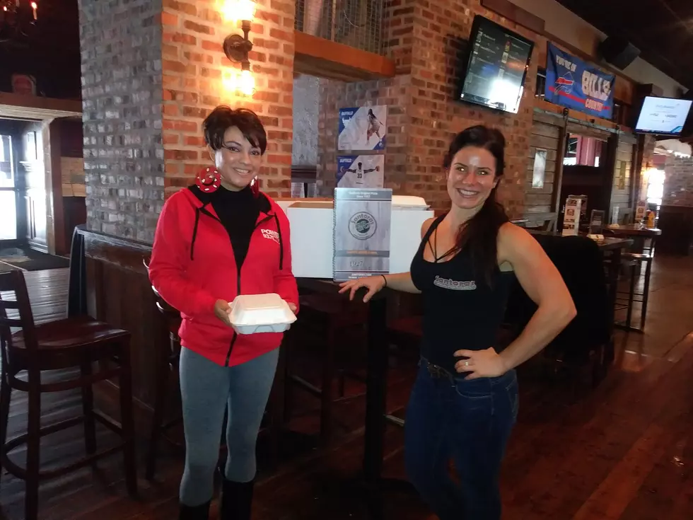 Watch WBLK and Santora&#8217;s Pizza Pub and Grill Drop off Lunch to Buffalo TSA