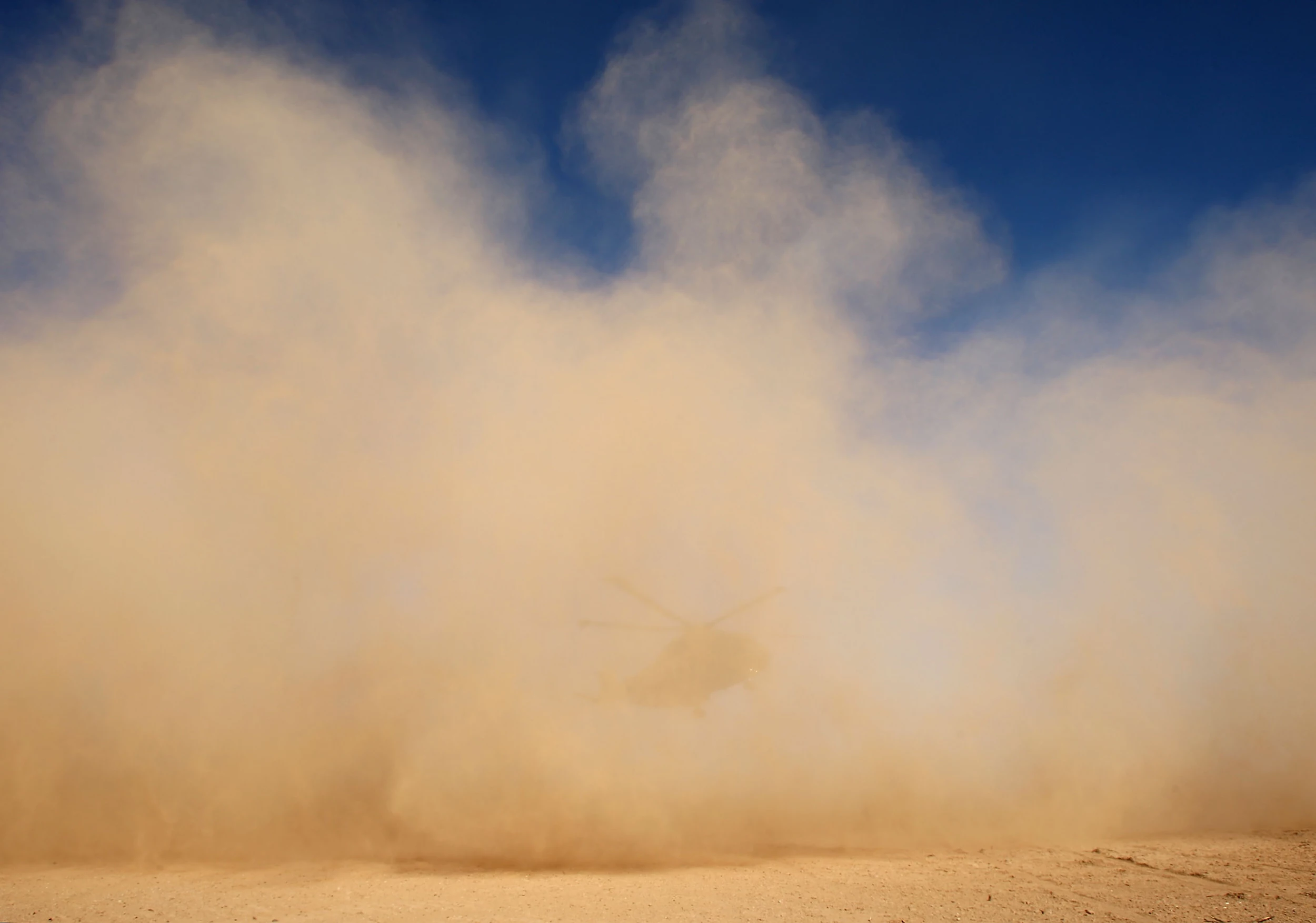 Пыль в пустыне