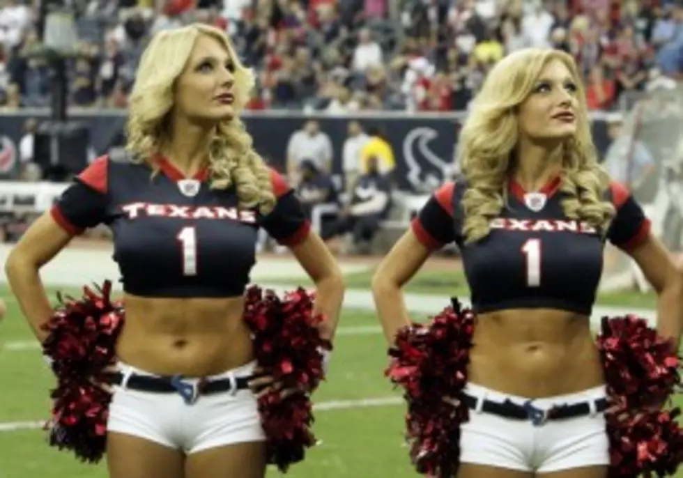 NFL Postseason Is Here &#8211; Are Cheerleaders A Distraction?