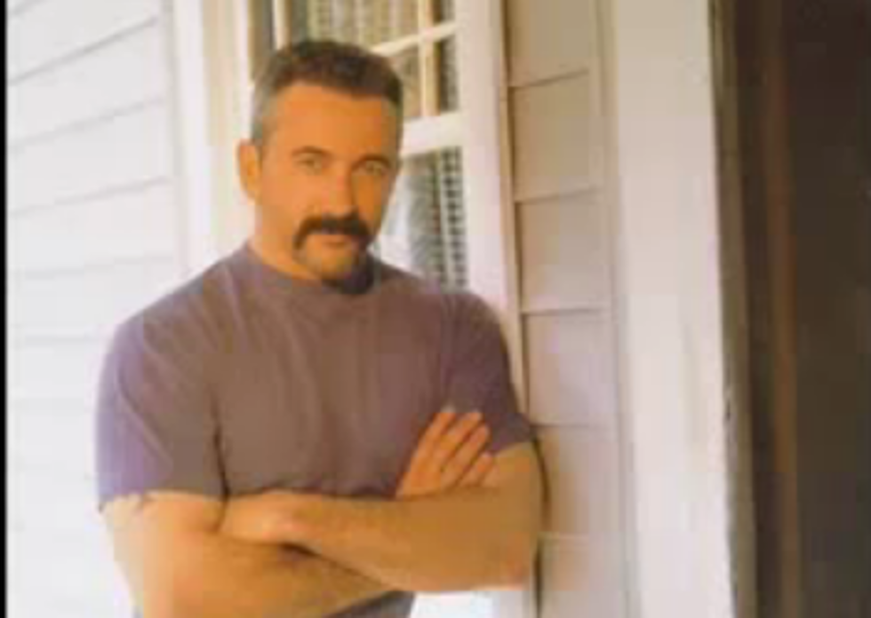 Aaron Tippin ‘There Ain’t Nothing Wrong With The Radio’ KLAW Classic [VIDEO]