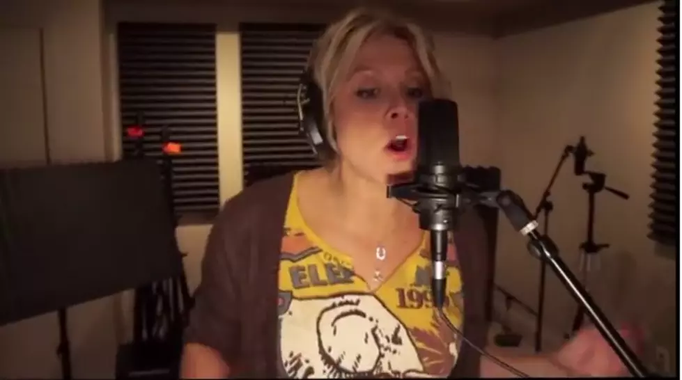 The Fox – Bluegrass Tribute to Ylvis by Gwen Sebastian [VIDEO]