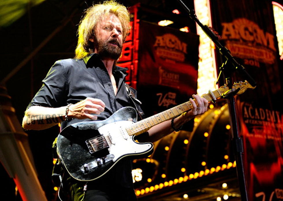 Enter for Your Chance to See and Meet Ronnie Dunn in Yakima