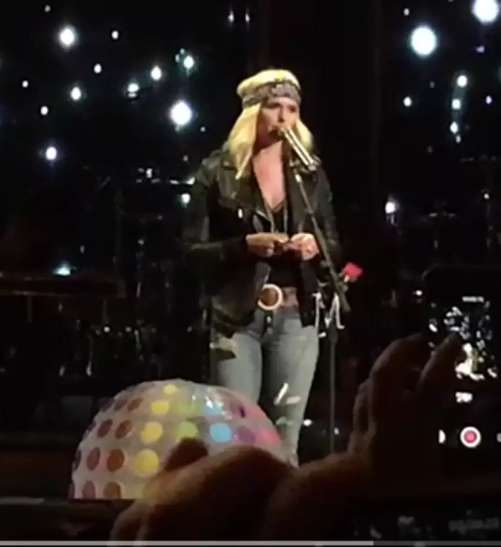 Miranda Lambert Takes Out a Beach Ball With a Knife [VIDEO]