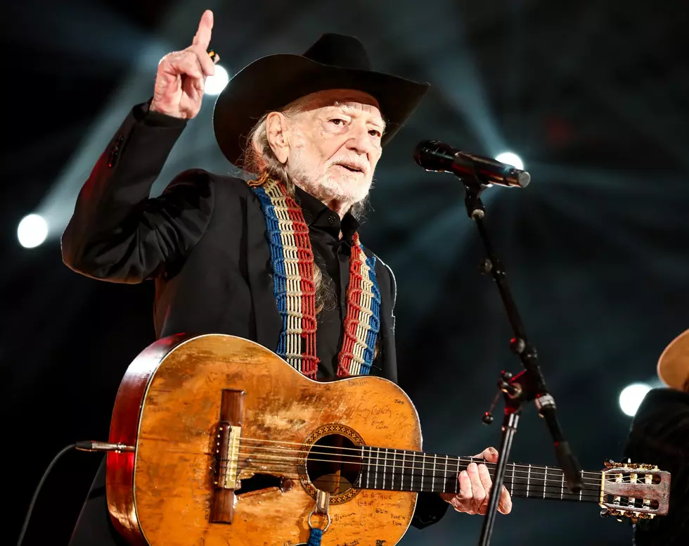 Willie Nelson Cancels Tour, Says He’ll be Back.