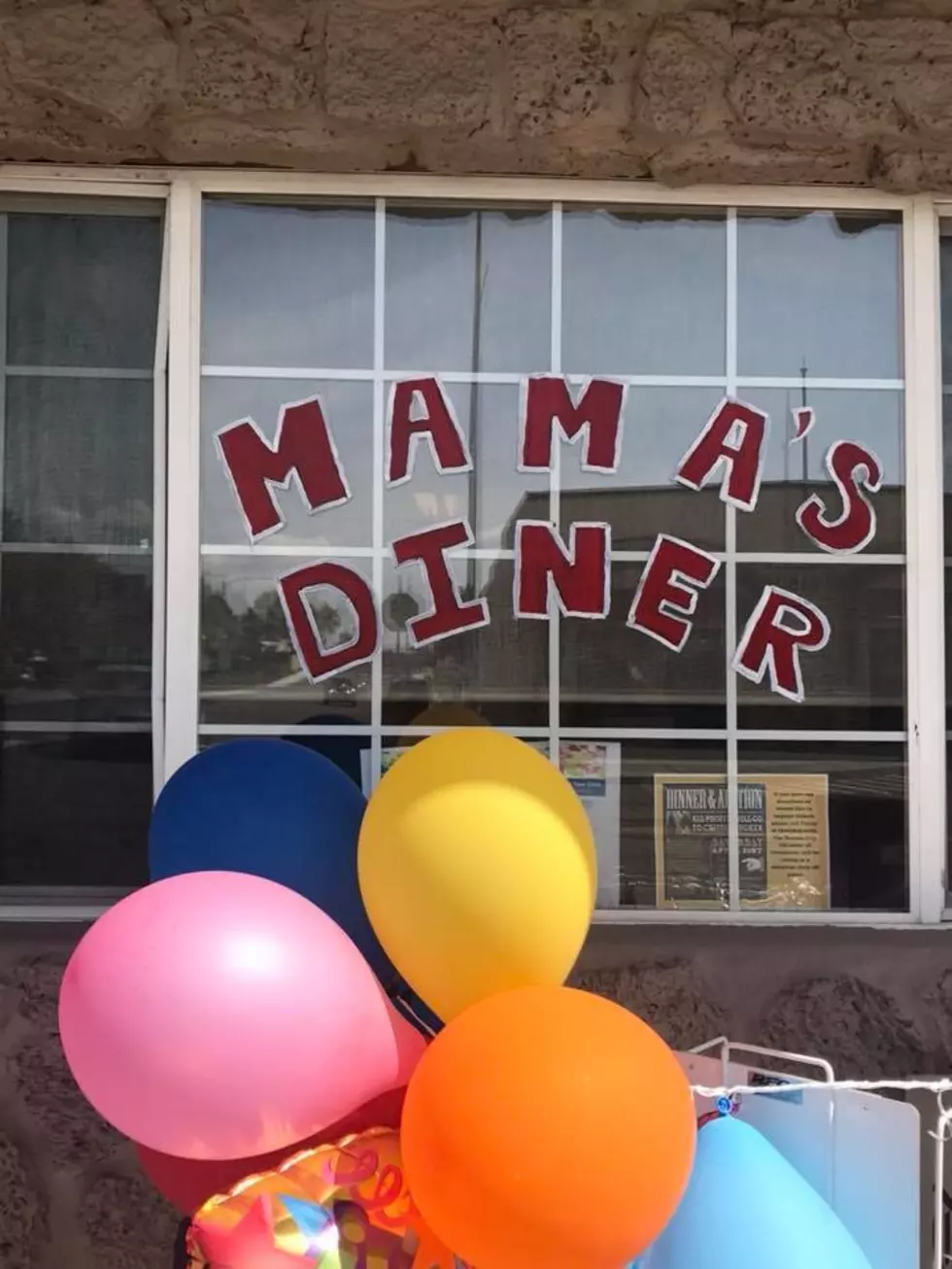 Local Diner Hosts FREE Thanksgiving Dinner