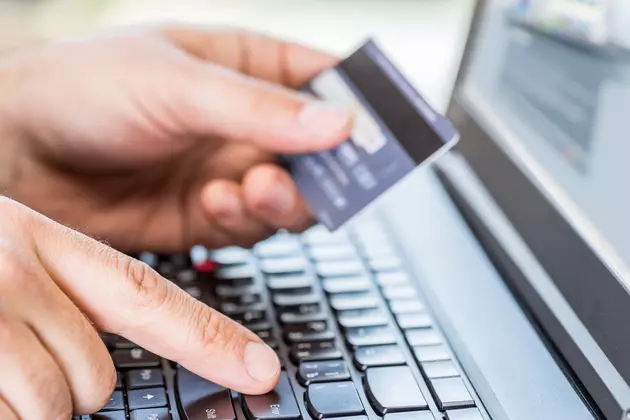 Kennewick Walmart Shopper Finds Debit Card, Uses It