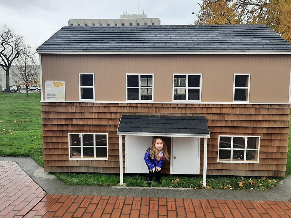 Biggest Doll House for Christmas?
