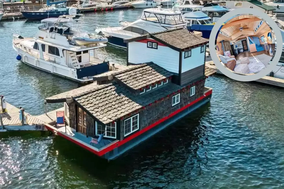 Beat the Heat and Live on This Amazing Houseboat in Washington