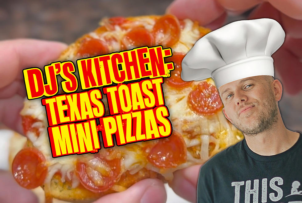 DJ’s Kitchen: Texas Toast Mini Pizzas!