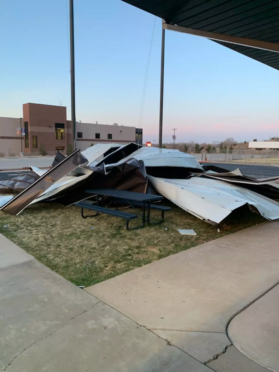 Winds tear off roof of Hildale school