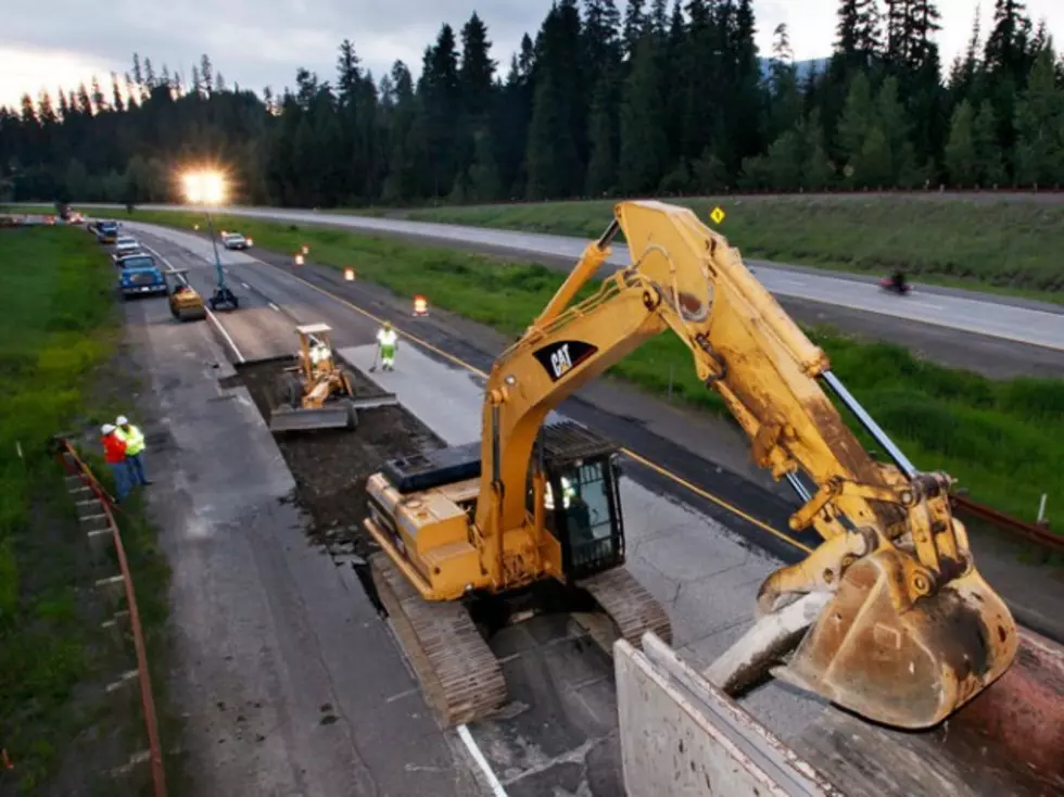 Snoqualmie Pass Project Restricting Traffic to Two Lanes