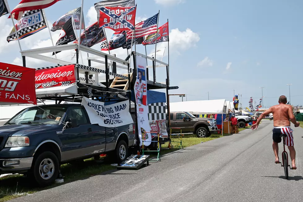 Racing fans deny NASCAR’s plea, fly Confederate flags at Daytona