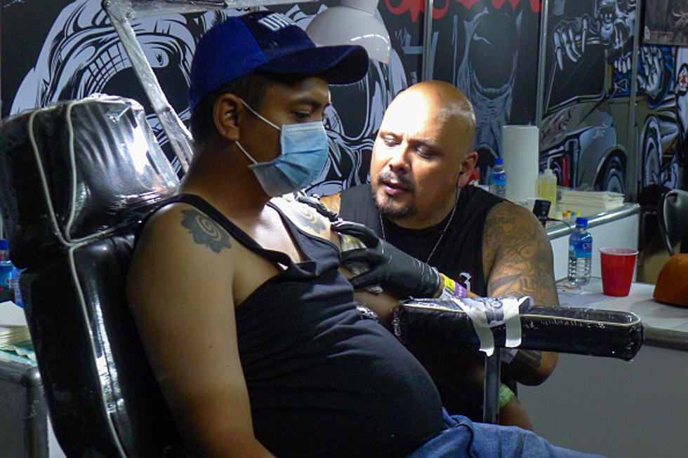 Tattoo Popularity Growing &#8211; CDC Urges Medical Caution