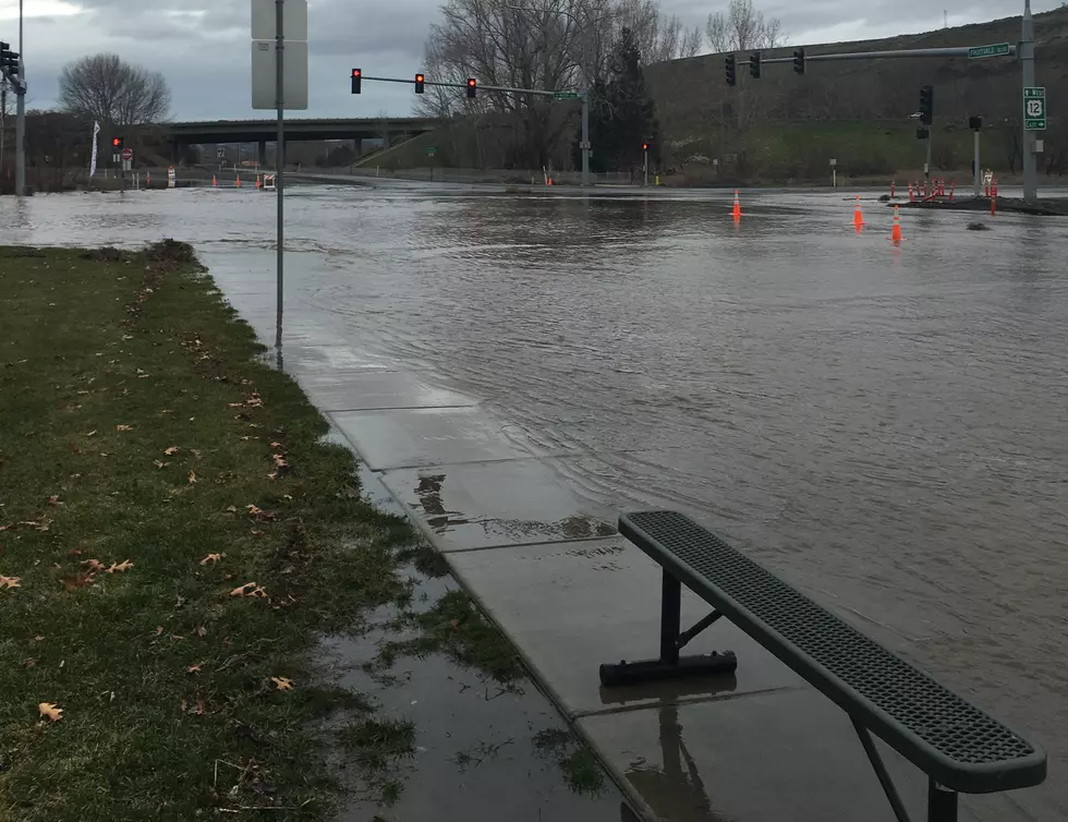 More Flooding Causes Traffic Congestion At 16th Avenue In Yakima
