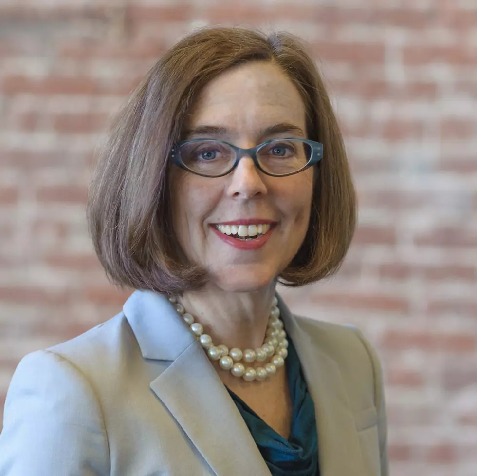 Gov. Kate Brown issues “Stay Home, Stay Safe” order