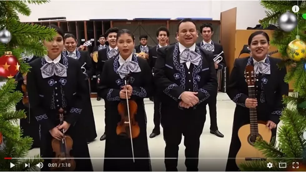 Washington mariachi band featured in CMA Christmas video