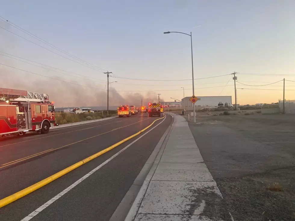 Fire Burns 70 Acres, One Building in Kennewick
