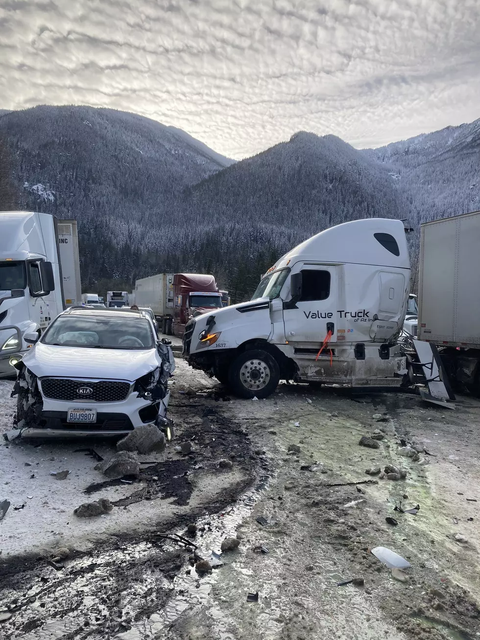 Multiple Crashes Closed I-90 at Snoqualmie Pass