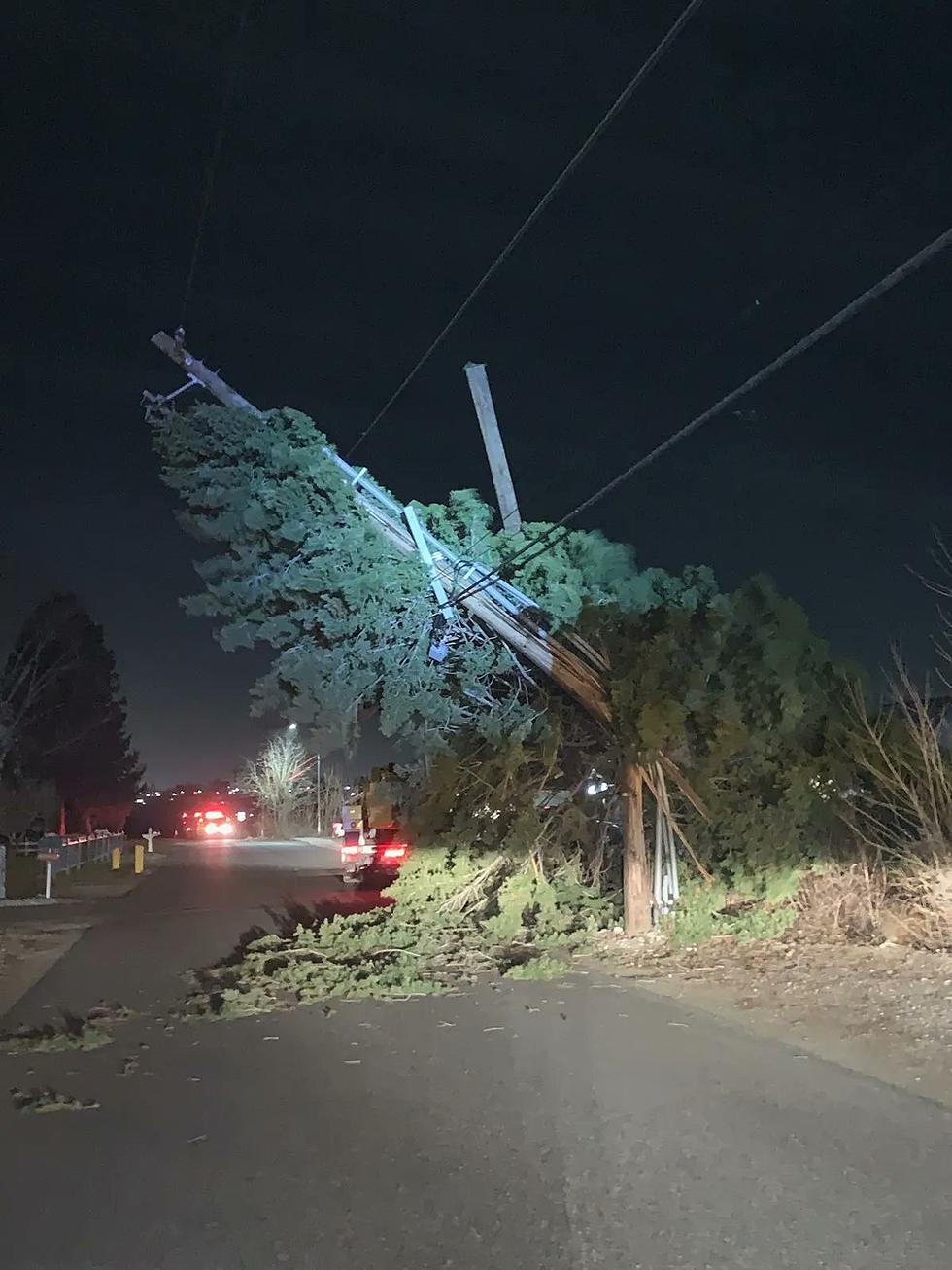 UPDATED: Power Outages, Storm Damage As Winds Move Through the Tri-Cities