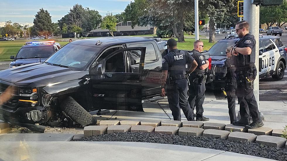 Police Chase Ends with Crash on Busy Richland Intersection