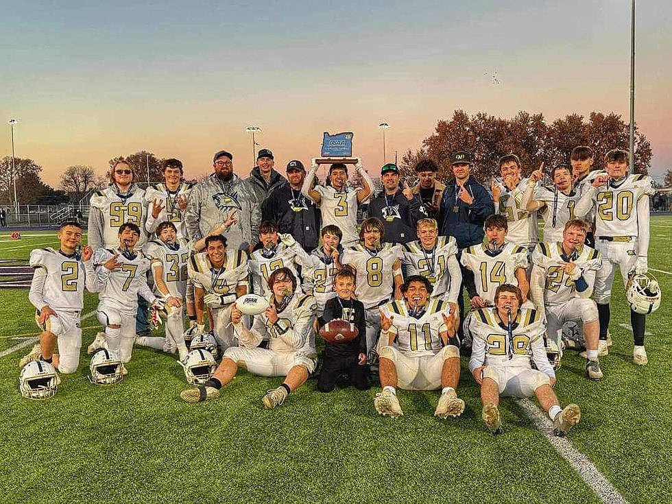 Small Town Lights: Echo Wins Their First Oregon High School Football Championship